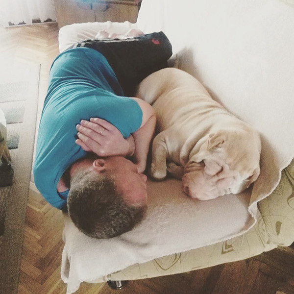 4. “Мой отец никогда не признается, насколько сильно он любит нашего старого пса. Но я нашел этот сн