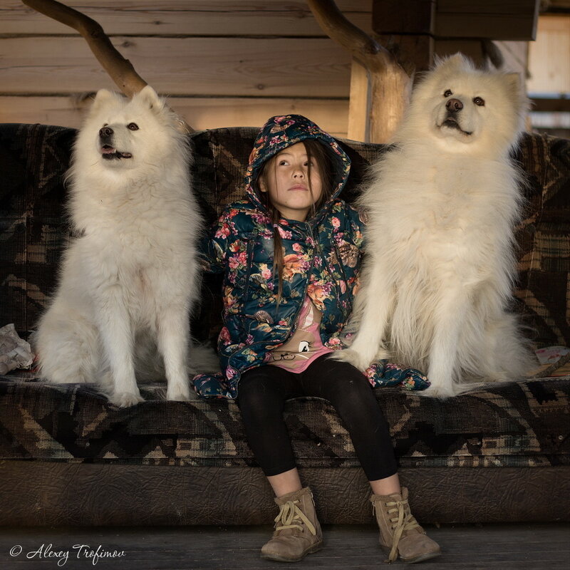 Baikal_2017_09_Radana&Dogs-3.jpg